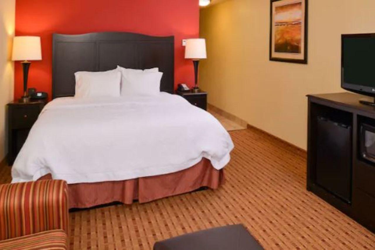 Hampton Inn Williamsburg Exterior photo