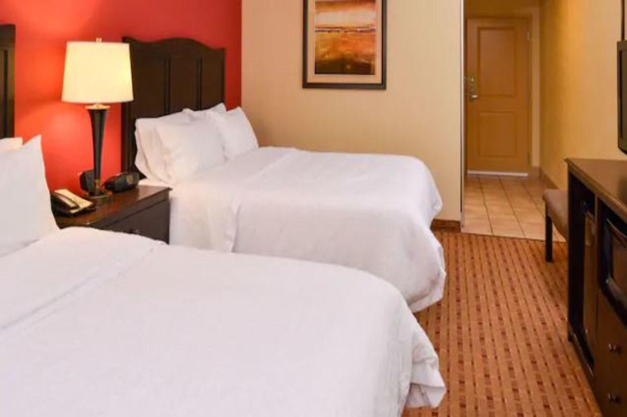 Hampton Inn Williamsburg Exterior photo